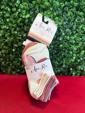 Alexa Rose Girls No Show Socks 10 Pack Matching Hair Ties Pastel Pink Cream 6-10